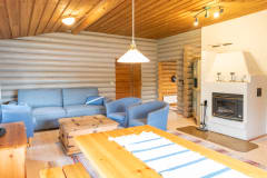 Vasikkahaka mökki sisältä. Vasikkahaka cottage interior.