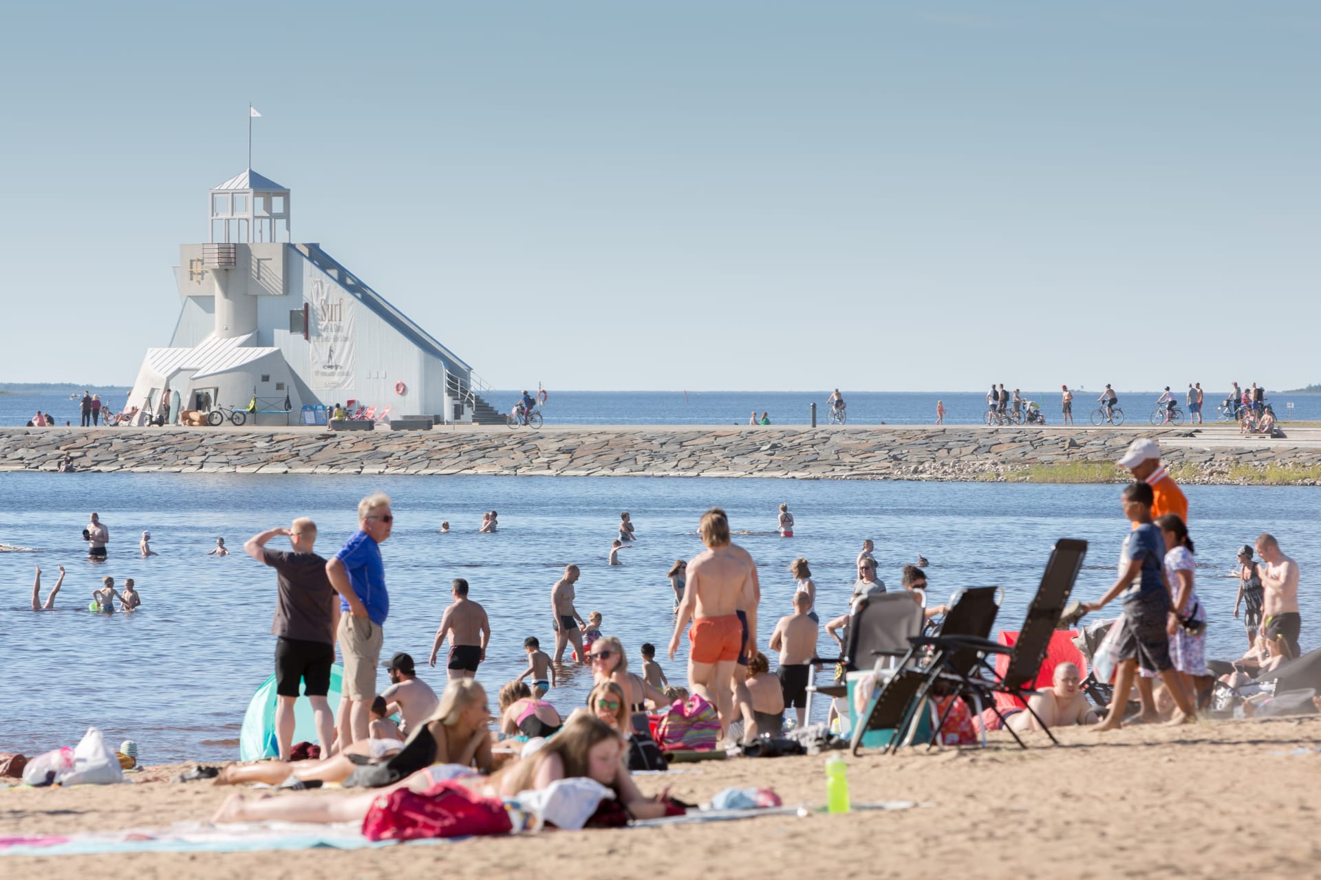 Sunbathing at the Nallikari beach.