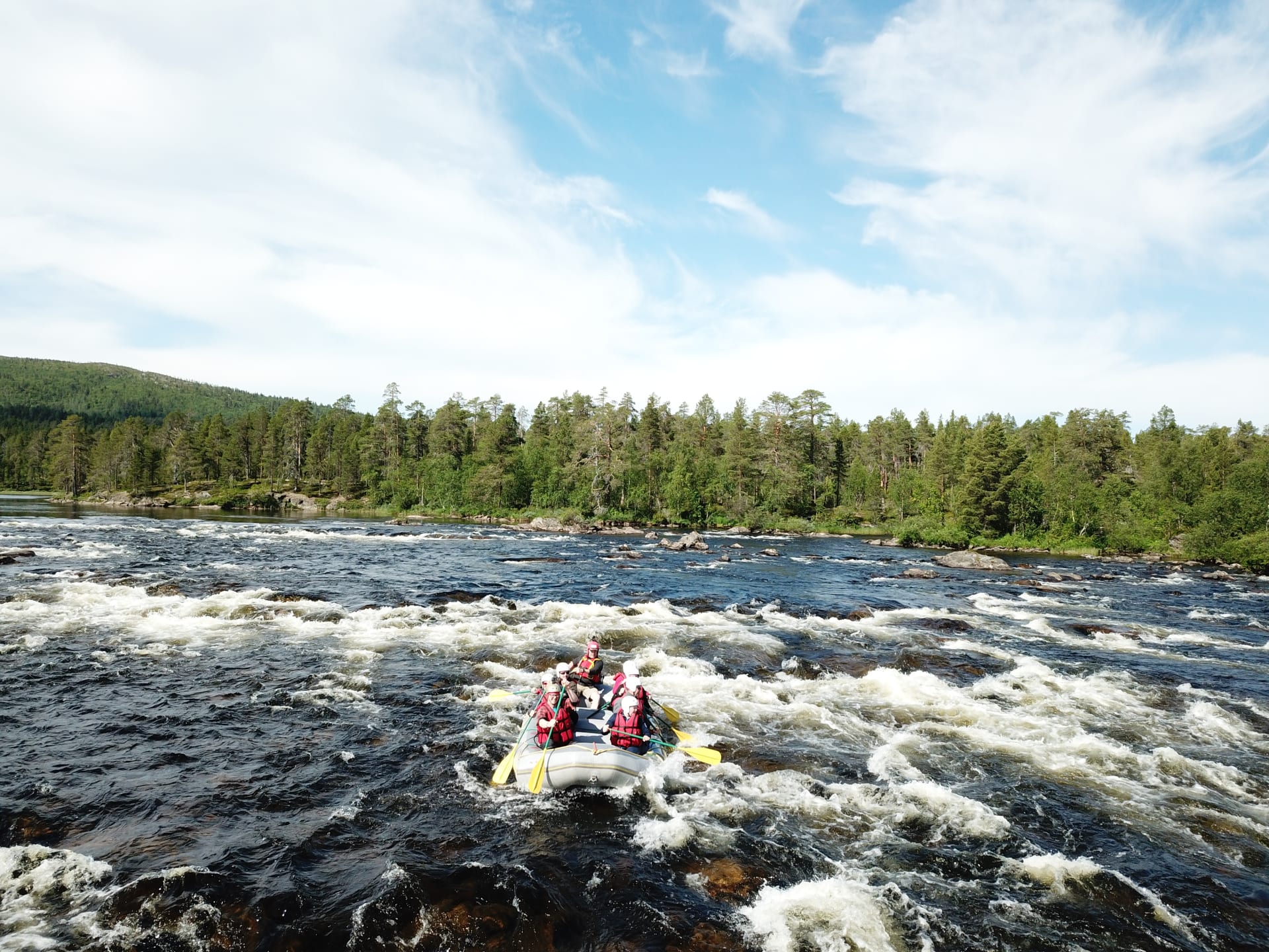 The splashes of river Juutua in Inari