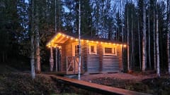 Pahksauna tunnelmavalaistuksessa