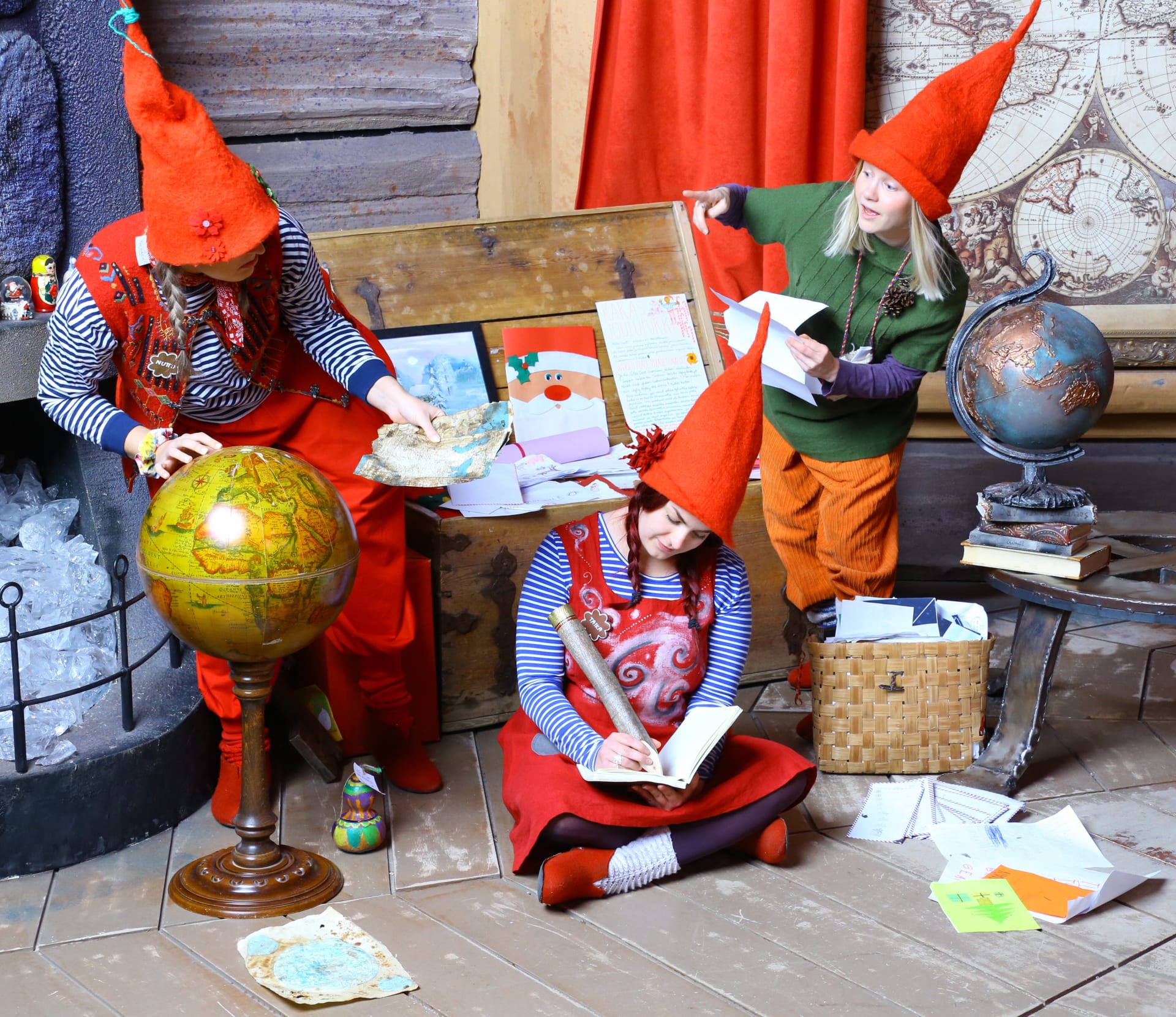 Elves reading the letters