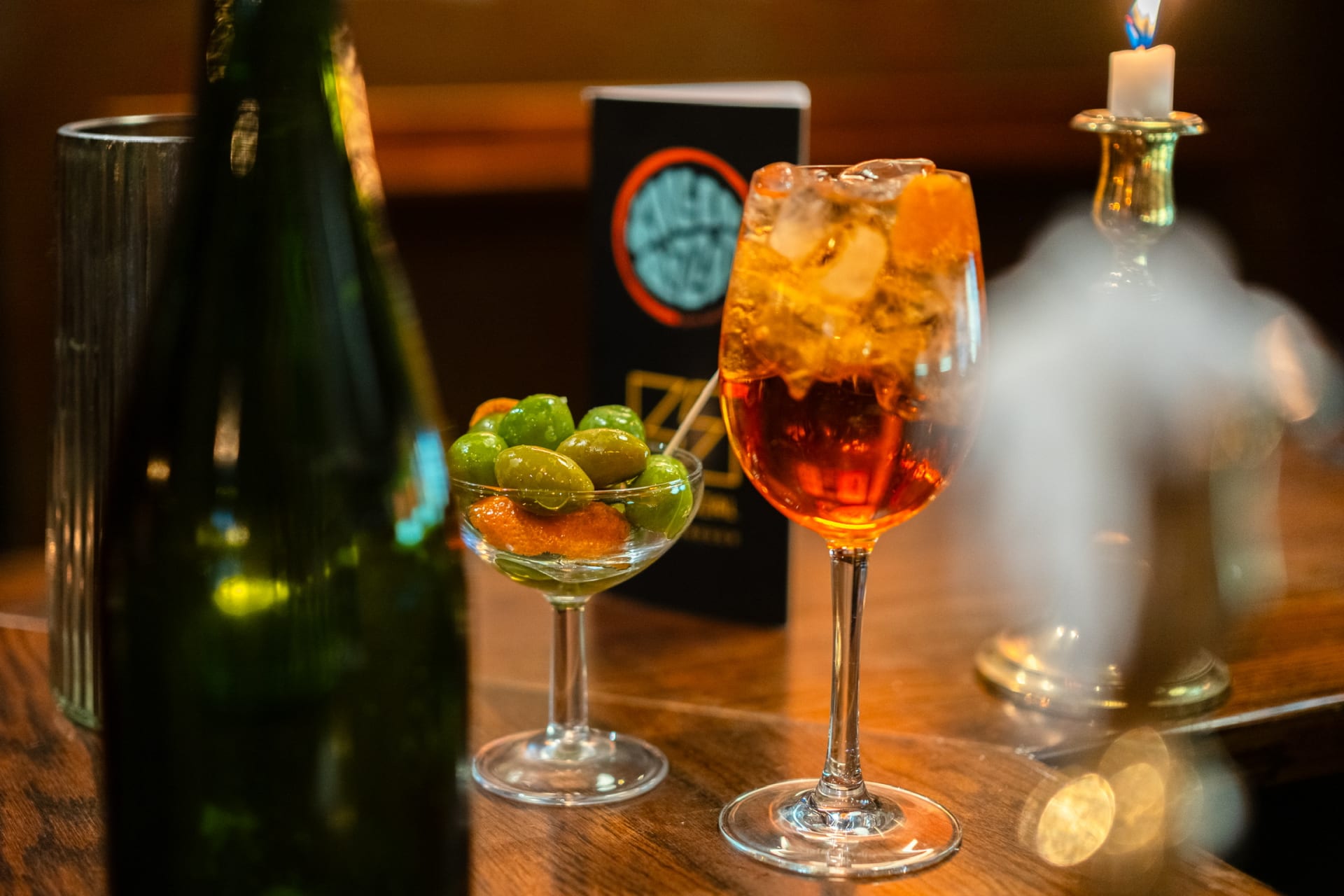 Oliivit ja Aperol spritz - mikä mainio kombo!