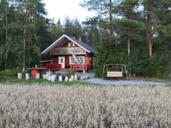 Onnenkivi cottage at Ilomäki farm.