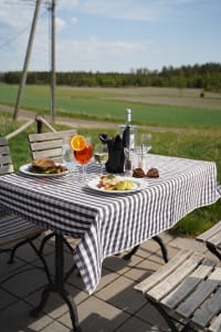 Enjoyable staying and local food restaurant