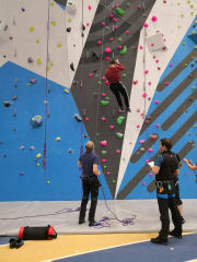 Kiipeilykokeilu Saimaa Stadiumilla Mikkelissä