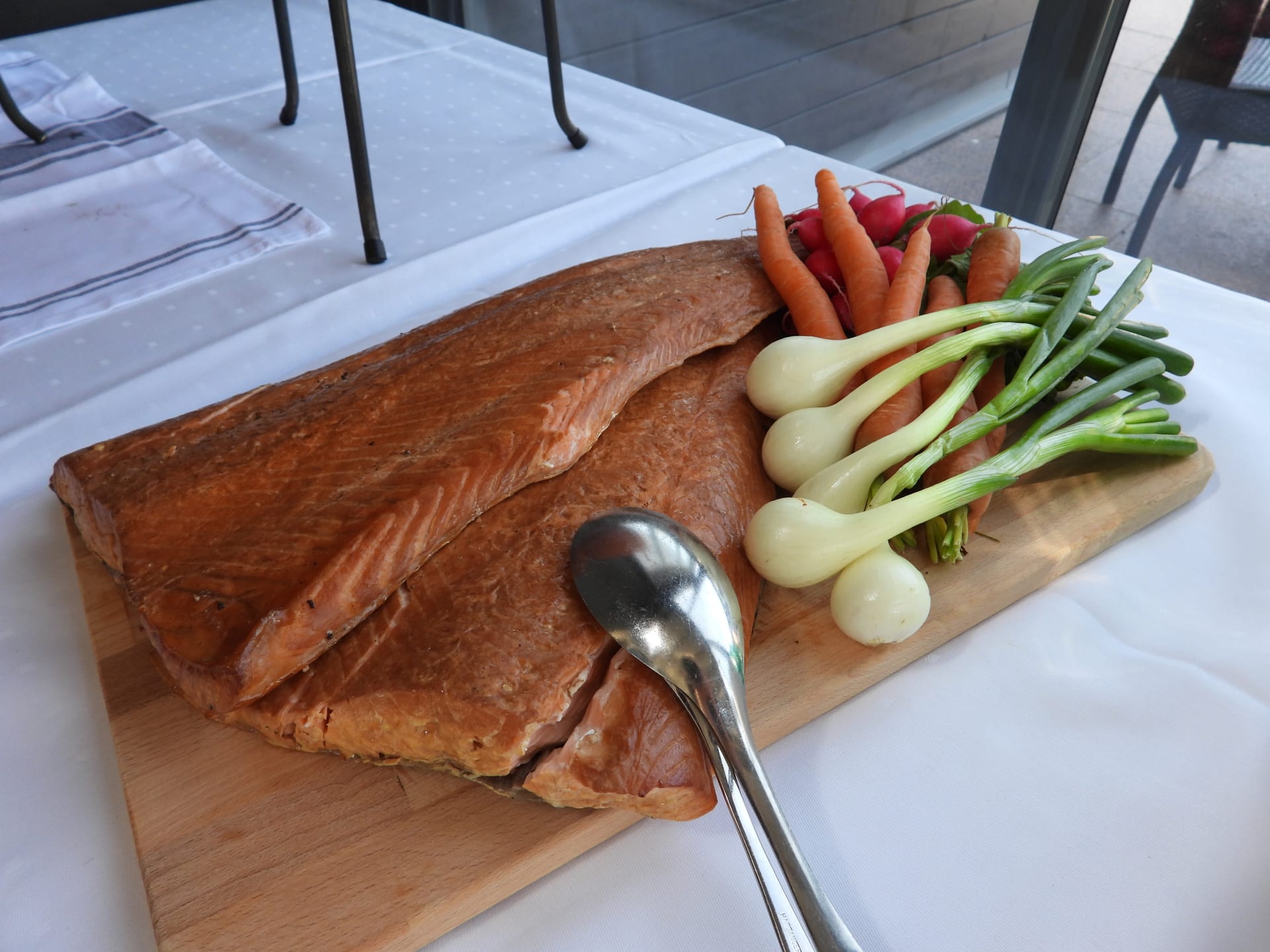 Buffé with smoked salmon