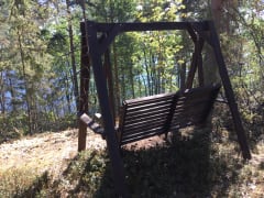 Puntarin piha-alueella on tilaa pelailla ja rauhoittua.