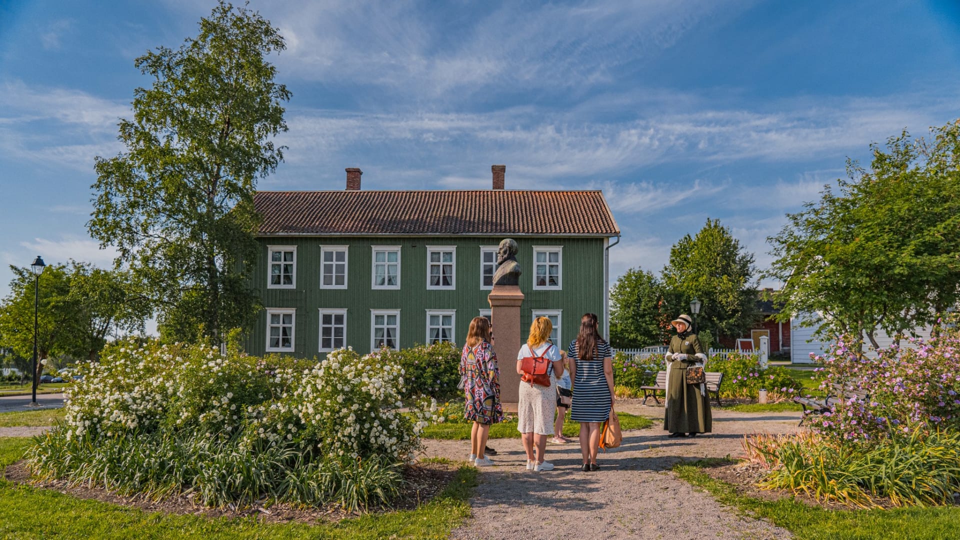 Guided Walking Tour in Raahe