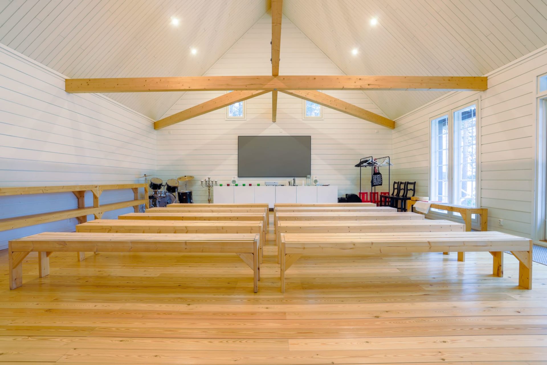 Lato, multifunctional venue and very suitable for example for concerts, events, yoga and art.