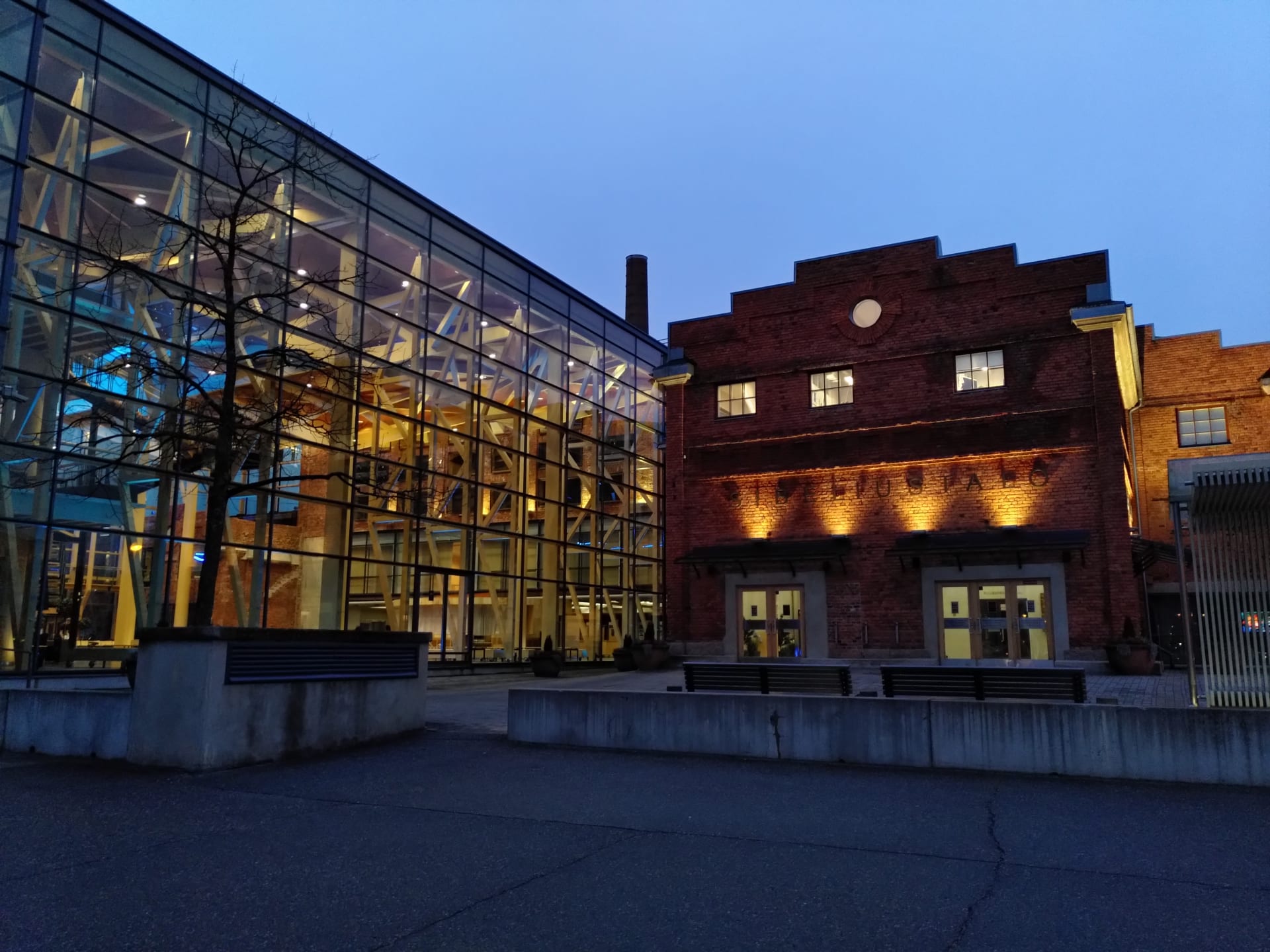 Outside photo of Sibelius Hall
