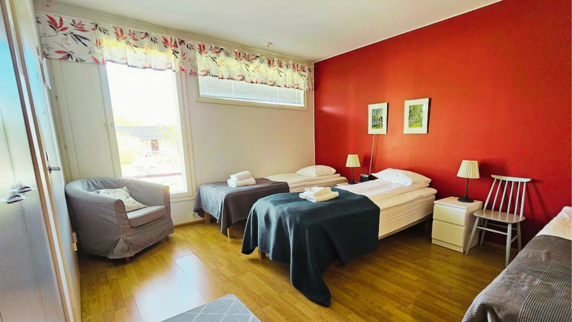 Spacious twin room with extra bed