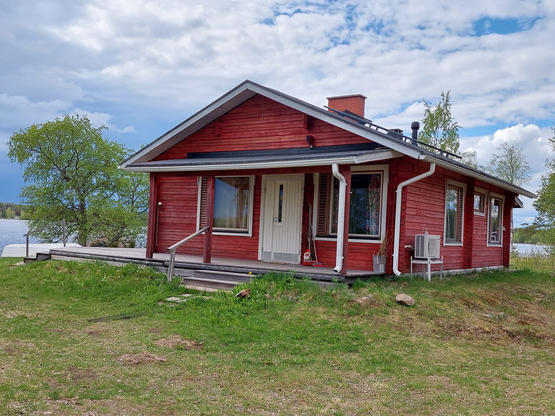 Wuotanka ekomökki suo kestävyyteen perustuvan loman