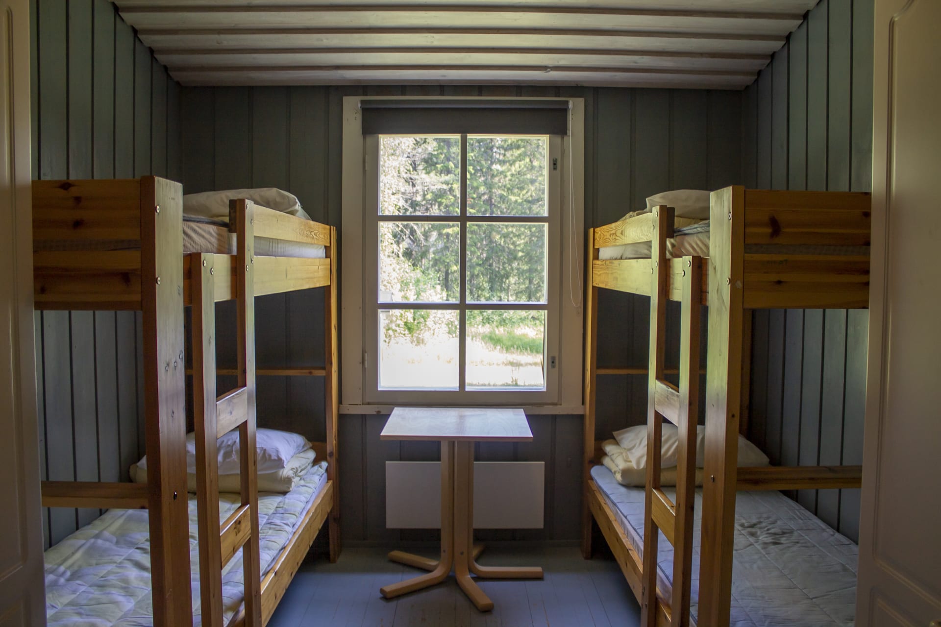 Metsäkartano Youth Centre Metsäpirtti cottage bedroom