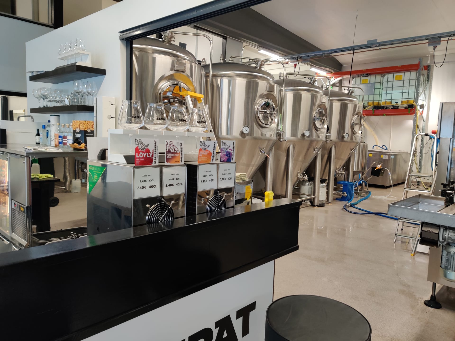 Varierande urval olika drycker Varierande urval olika drycker