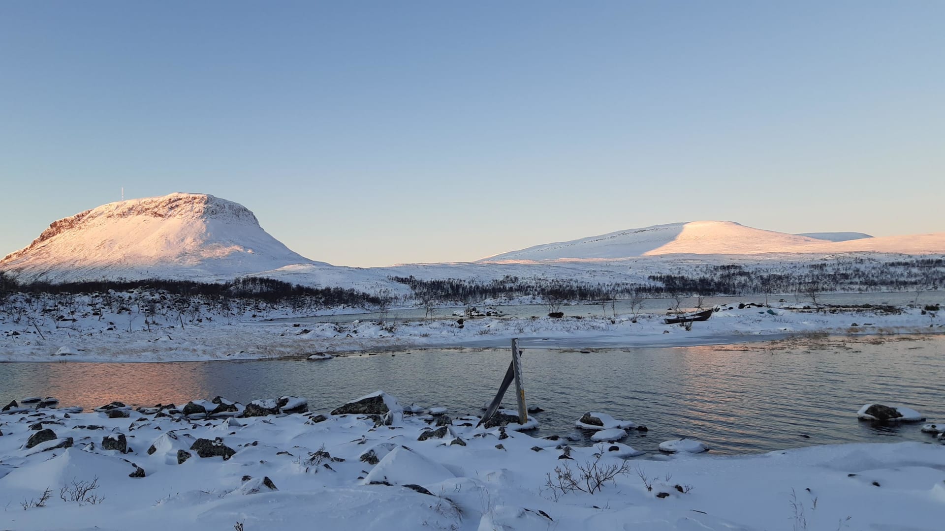 Kilpisjärvi Nature Trip with Campfire Picnic in Summer and Fall