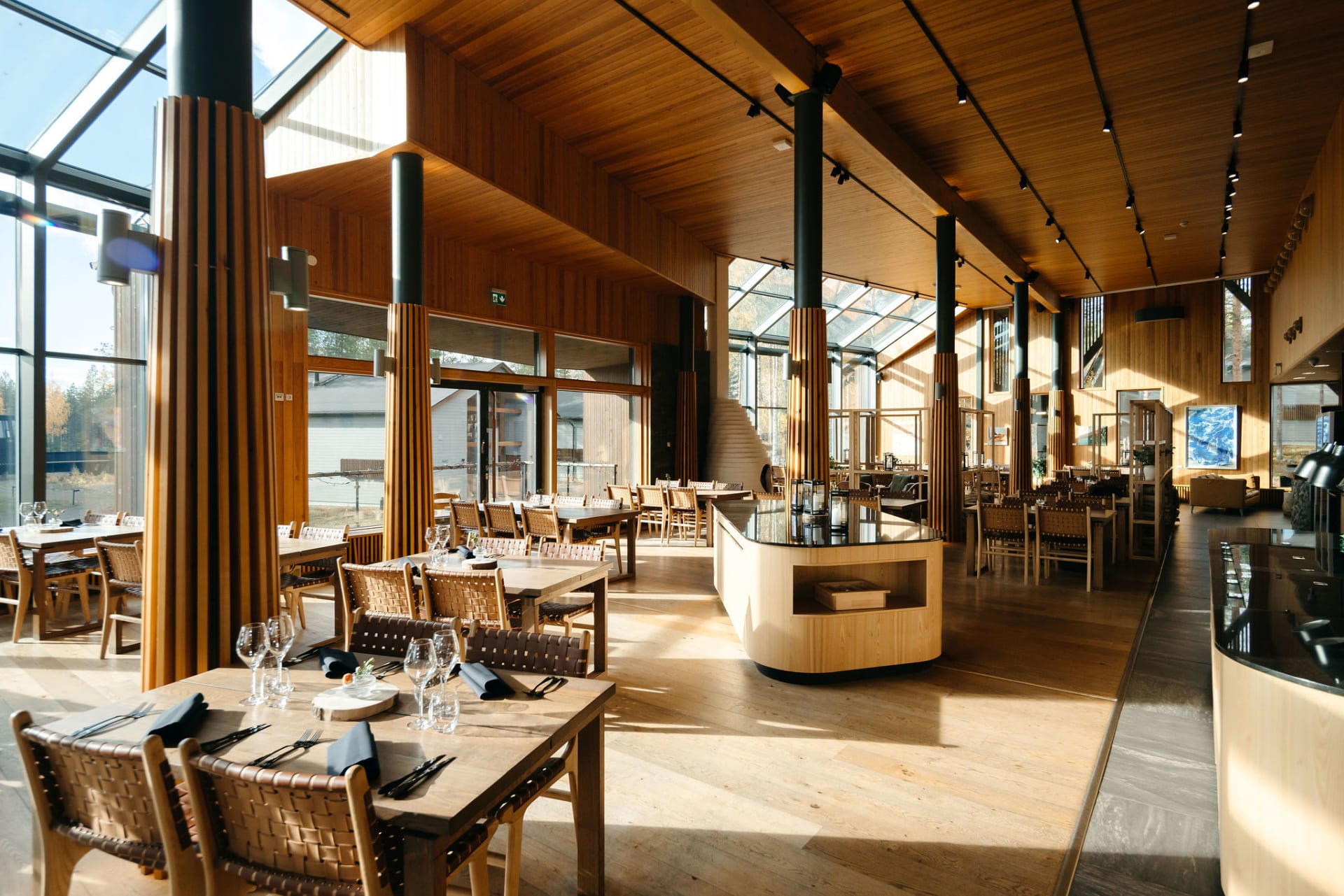 Stella Nova restaurant has large windows which opens up the northern sky to be admired along with the taste experience.