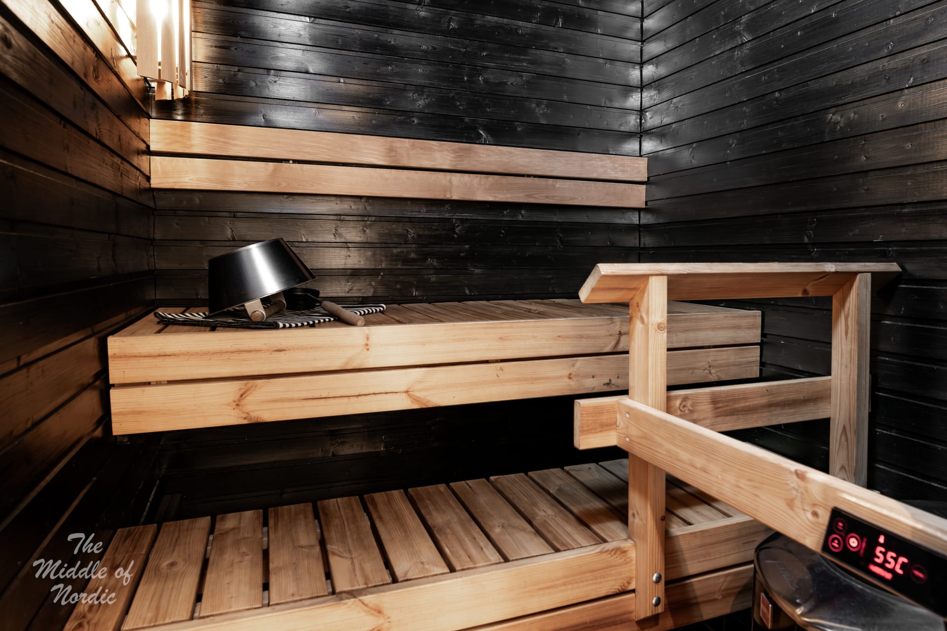 The apartment has its own sauna, two showers and two toilets.