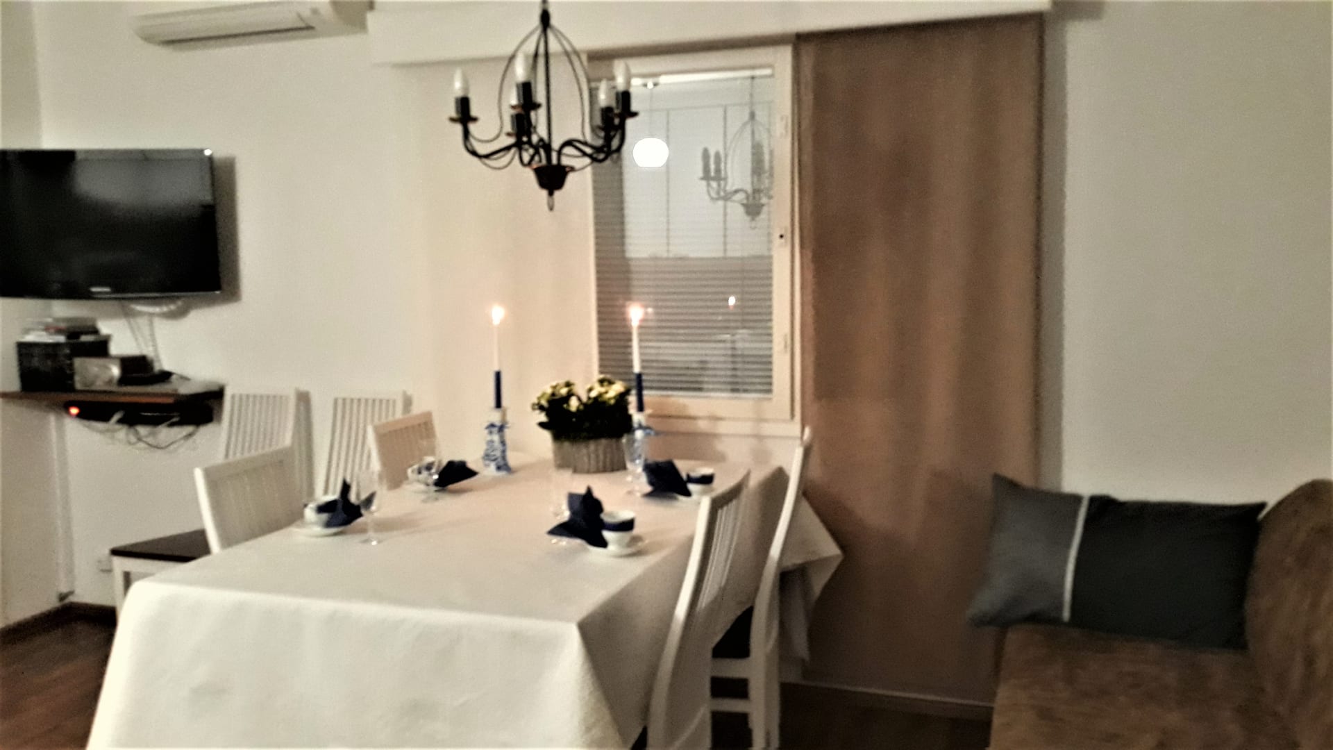 Juhla pöytä Villa Paasirinne B