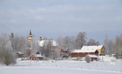 Vesilahden kirkko ja kirkonkylää - ©