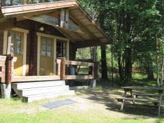 Lakeistenranta Camping leirimökit Anttolassa, Mikkelissä