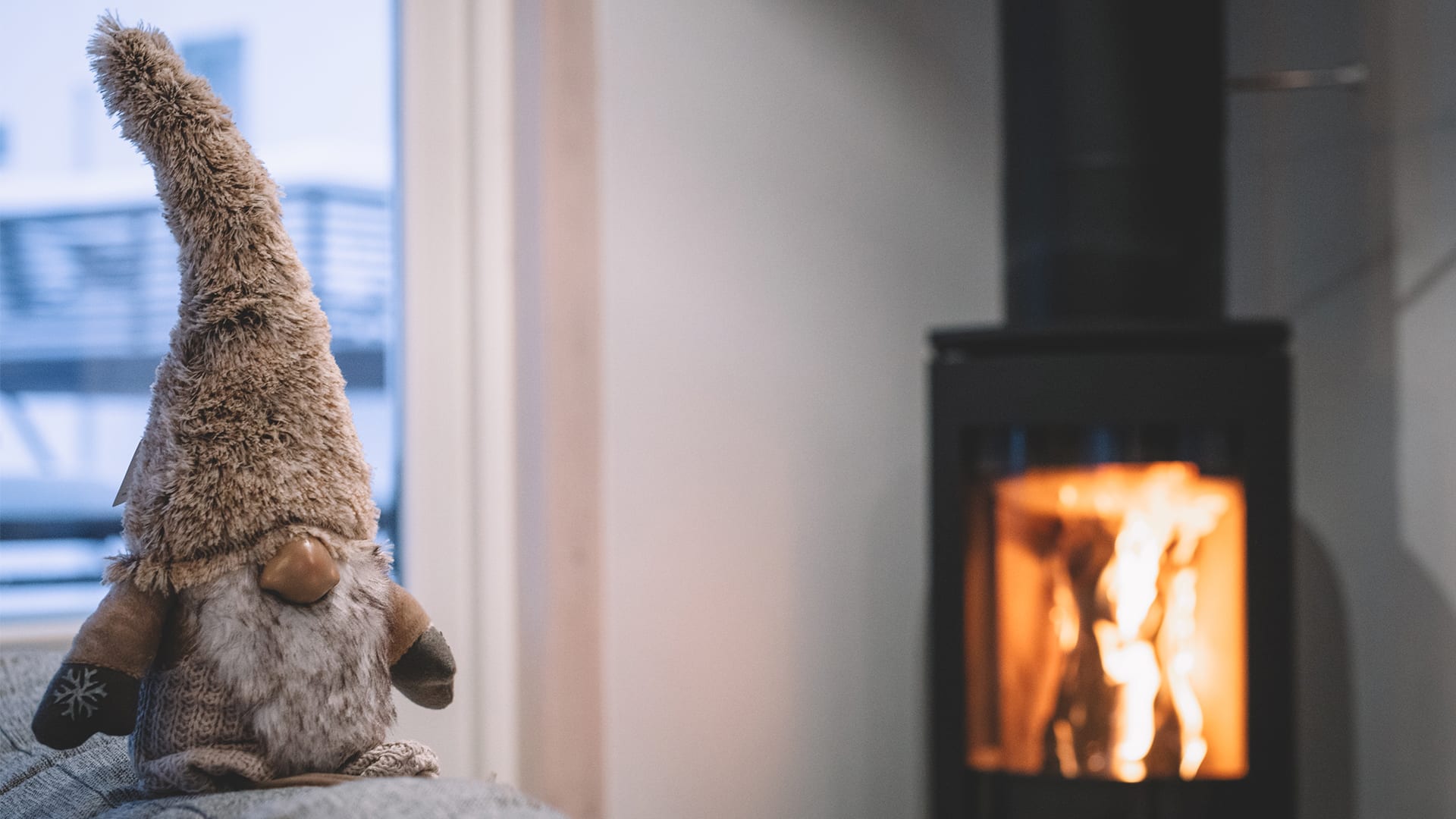 Santa's Hotel Rakka Apartment Fireplace