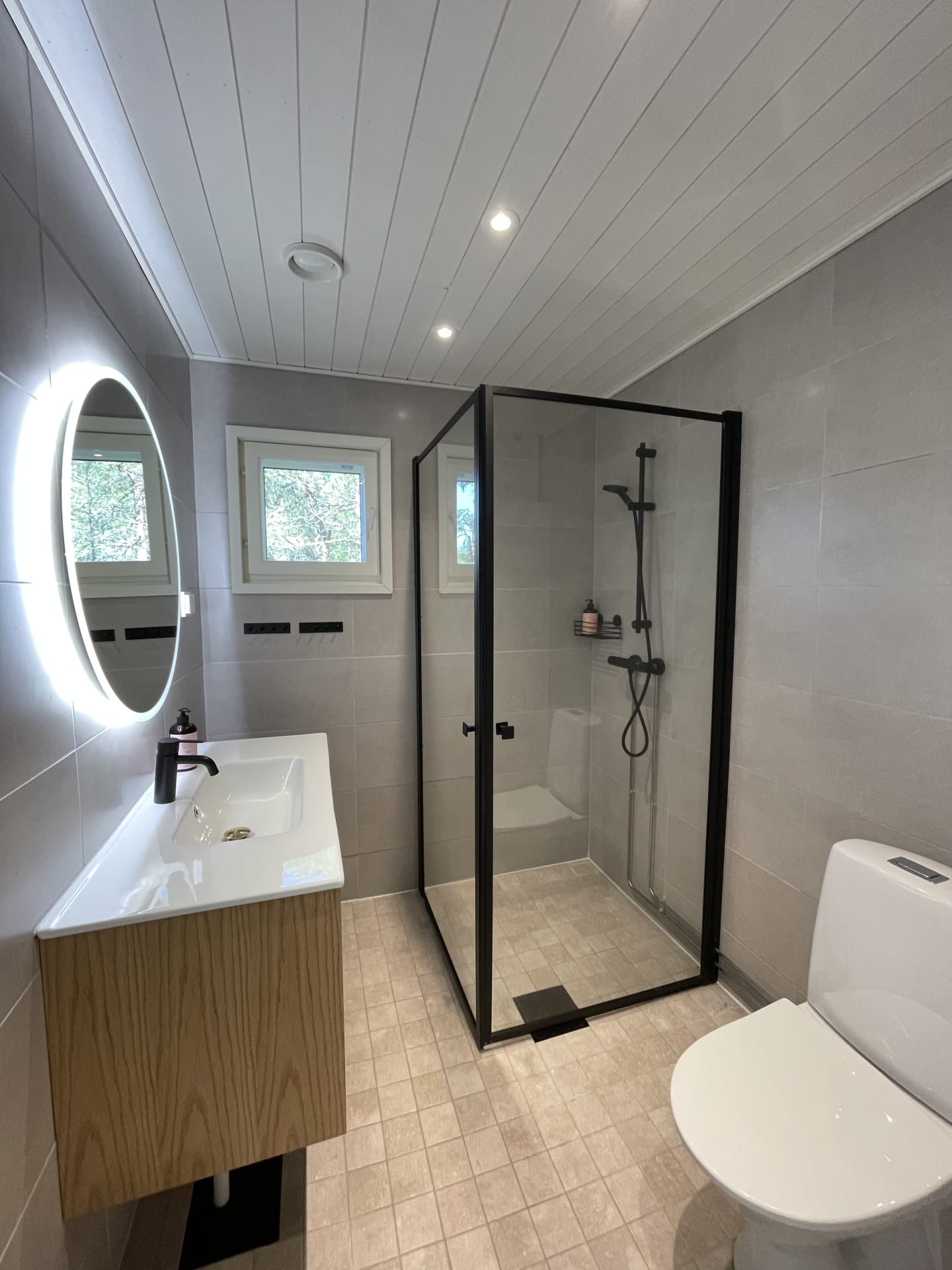 Kylpyhuone Kylpyhuone