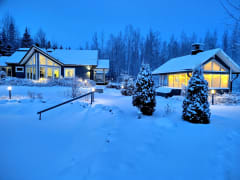 Sisäpiha Villa Paasirinne A talvi