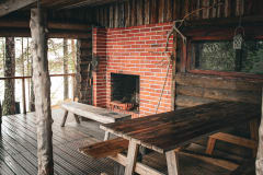 Hossan Hoikka, mökki omassa saaressa