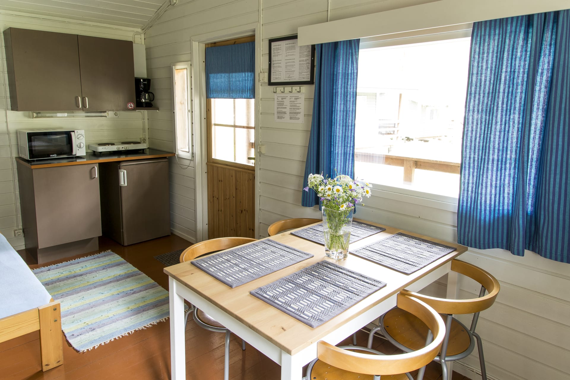 Clamping cottage