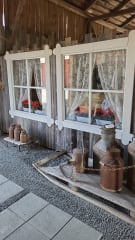 Spuuli, i.e. a surprising spa area built inside a suuli (barn), hides a traditional wooden sauna, a thermal pool and a cold pool, which crown a relaxing holiday experience whatever the weather.