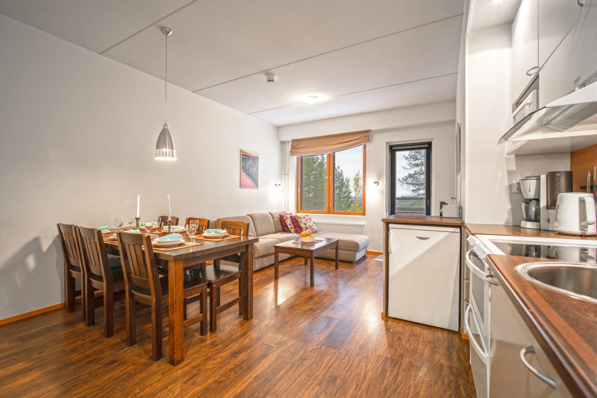 PyhäSuites55 kitchen and living room