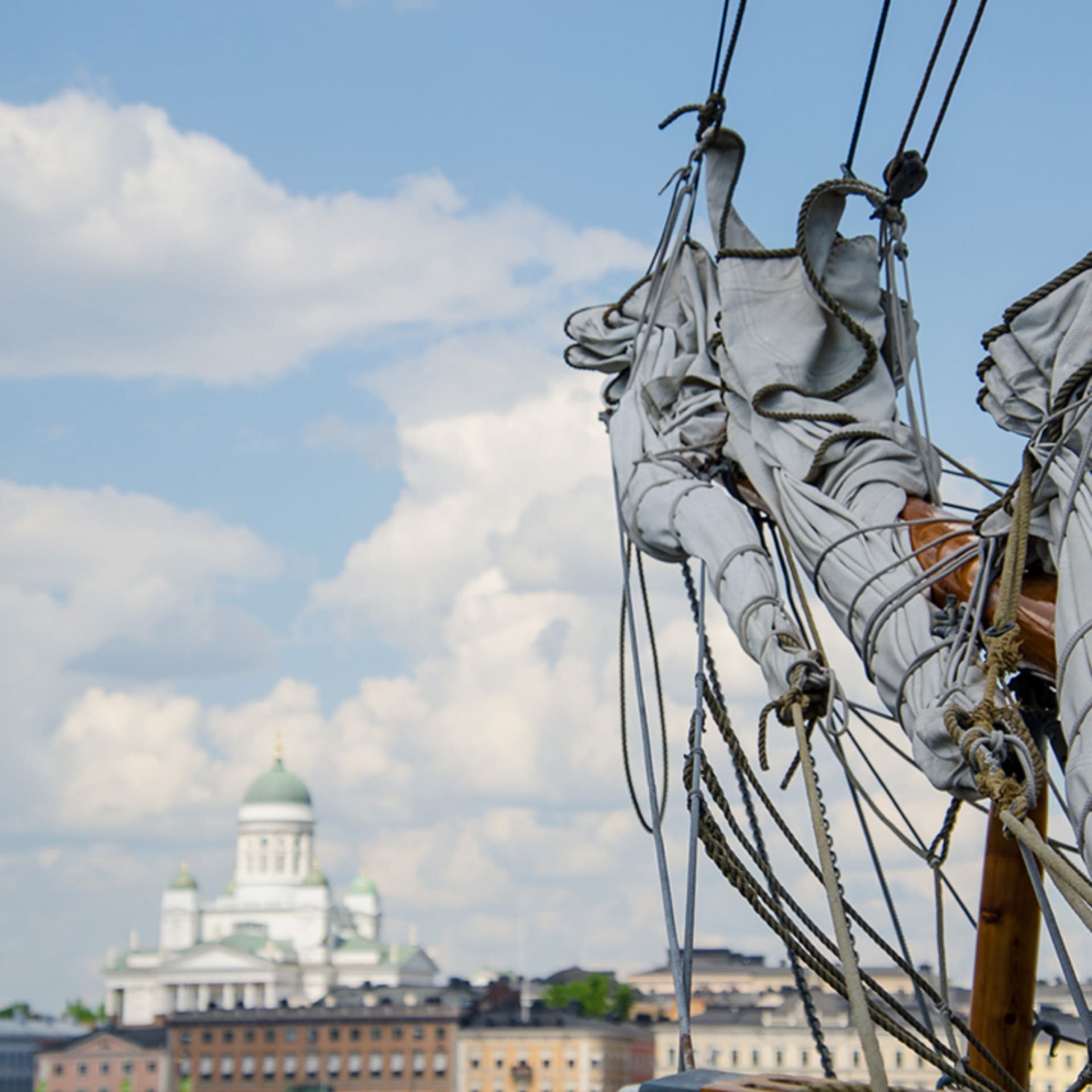 Helsinki mereltä