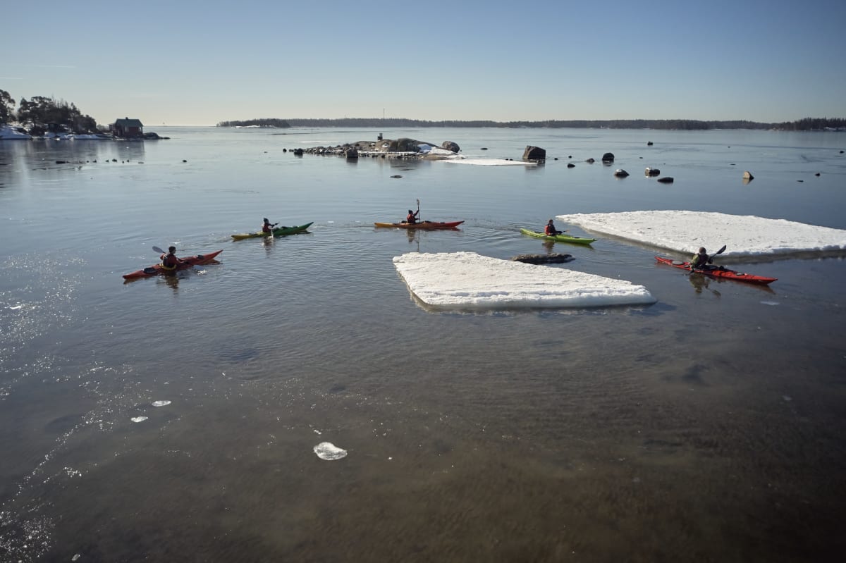 Winter kayaking in Helsinki archipelago