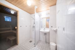 Bath room in an apartment of 1 bed room