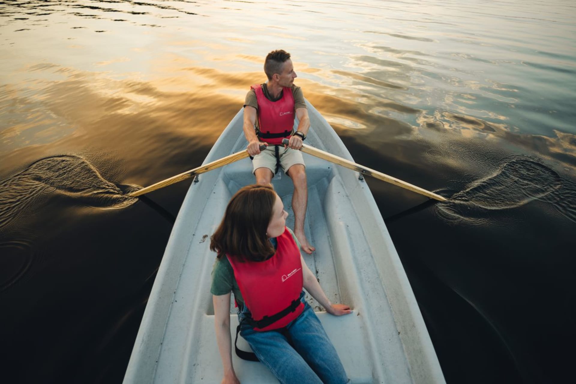 Guided Rowing Under the Night Sky | Visit Finland