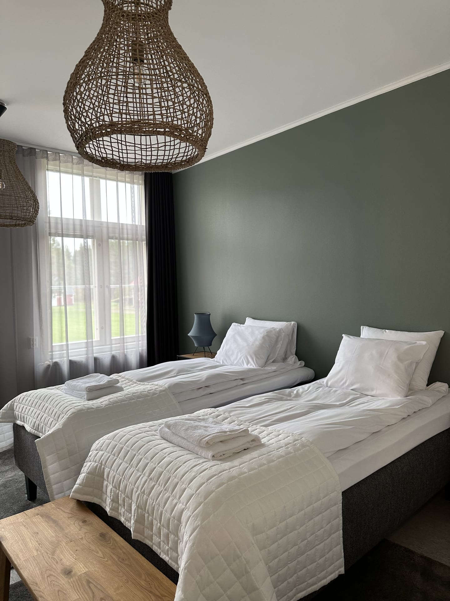 Single and double rooms with breakfast included.