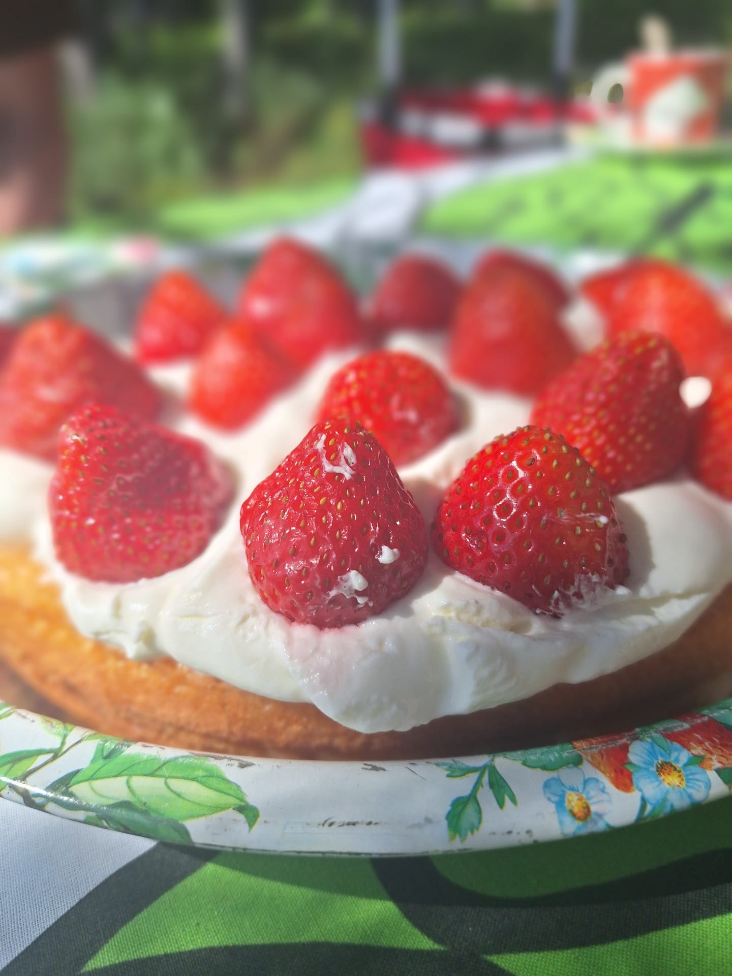 Strawberry cake