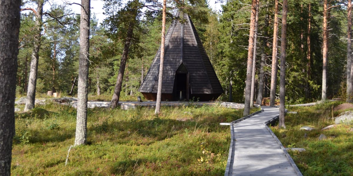 Nature trail and birdwatching tower Hiastinhaara, Nature in Finland —  Ravlling