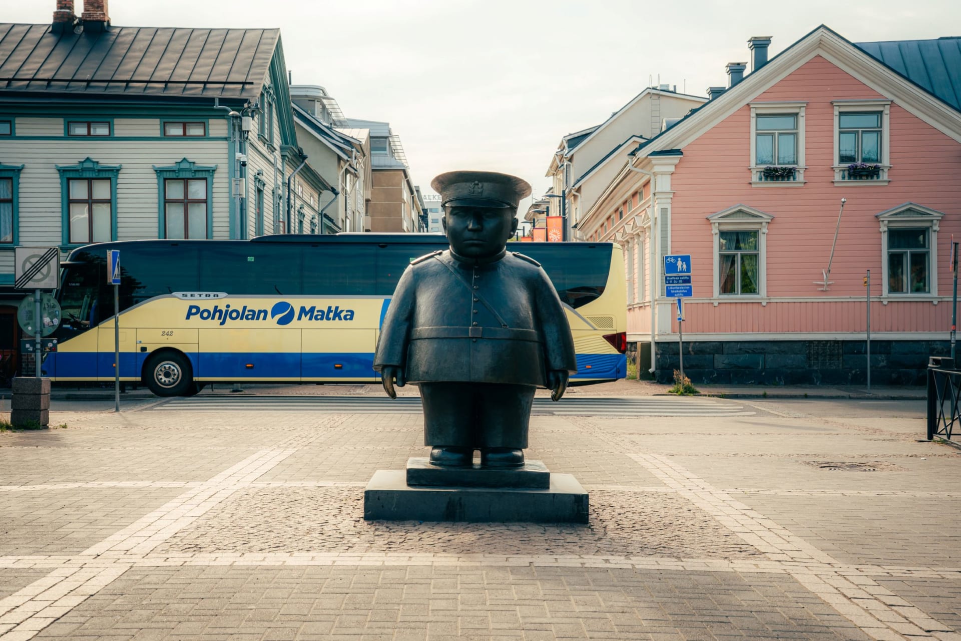 Oulu Toripolliisi City Tours