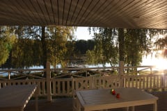 Large terrace of the cottage with a view to the lake Pyhäjärvi - ©