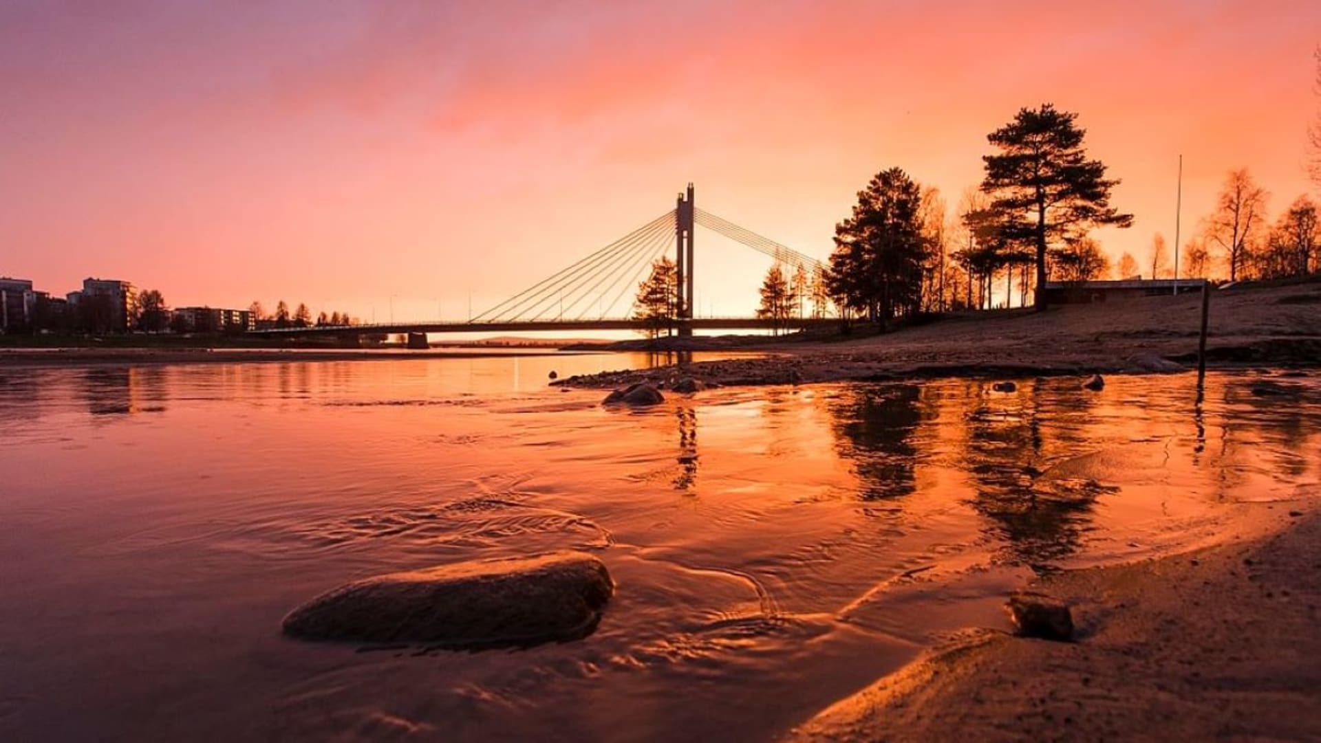 Midnight sun
