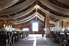 Jukkolanmäen Navetanvintillä on kauniit kattoharsot