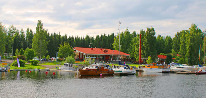 Restaurant Ruukinranta and Oravi harbour