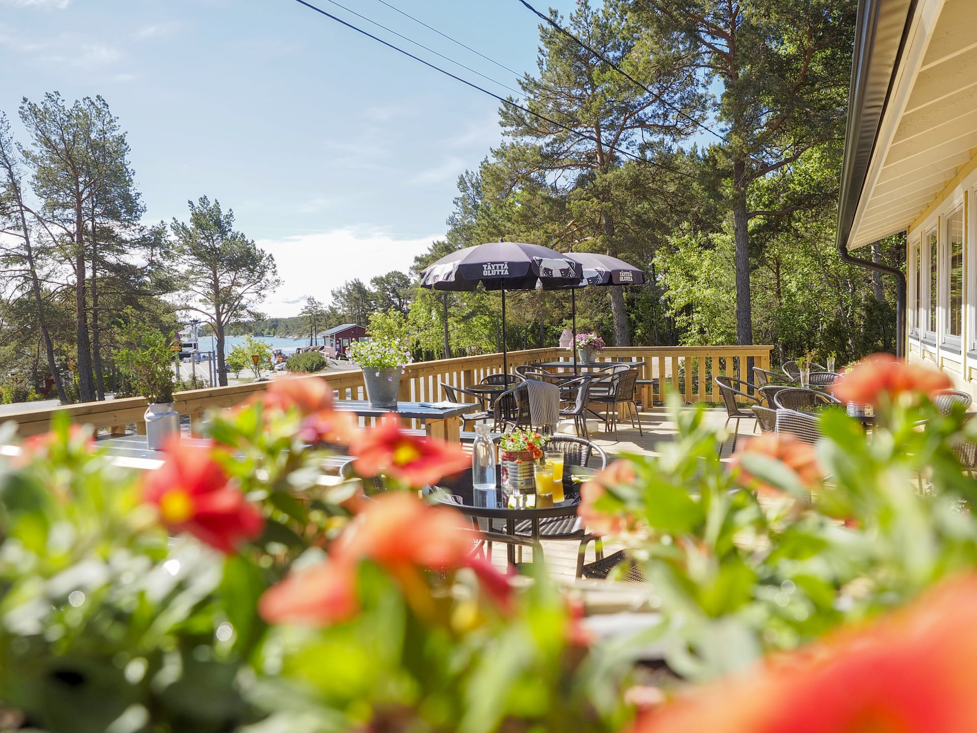 restaurant restaurant