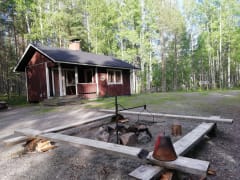 Vuokratuvat Koirasalmen luontotuvalta Salamajärven kansallispuistossa