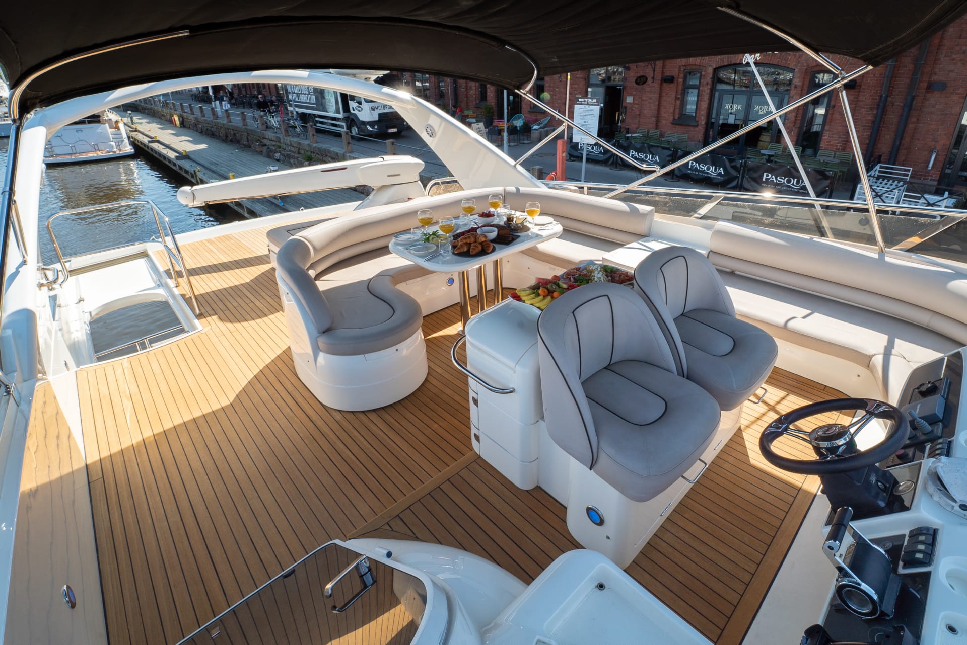 Yacht sundeck