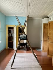 Karjalaisten museon uudistettu kamari.