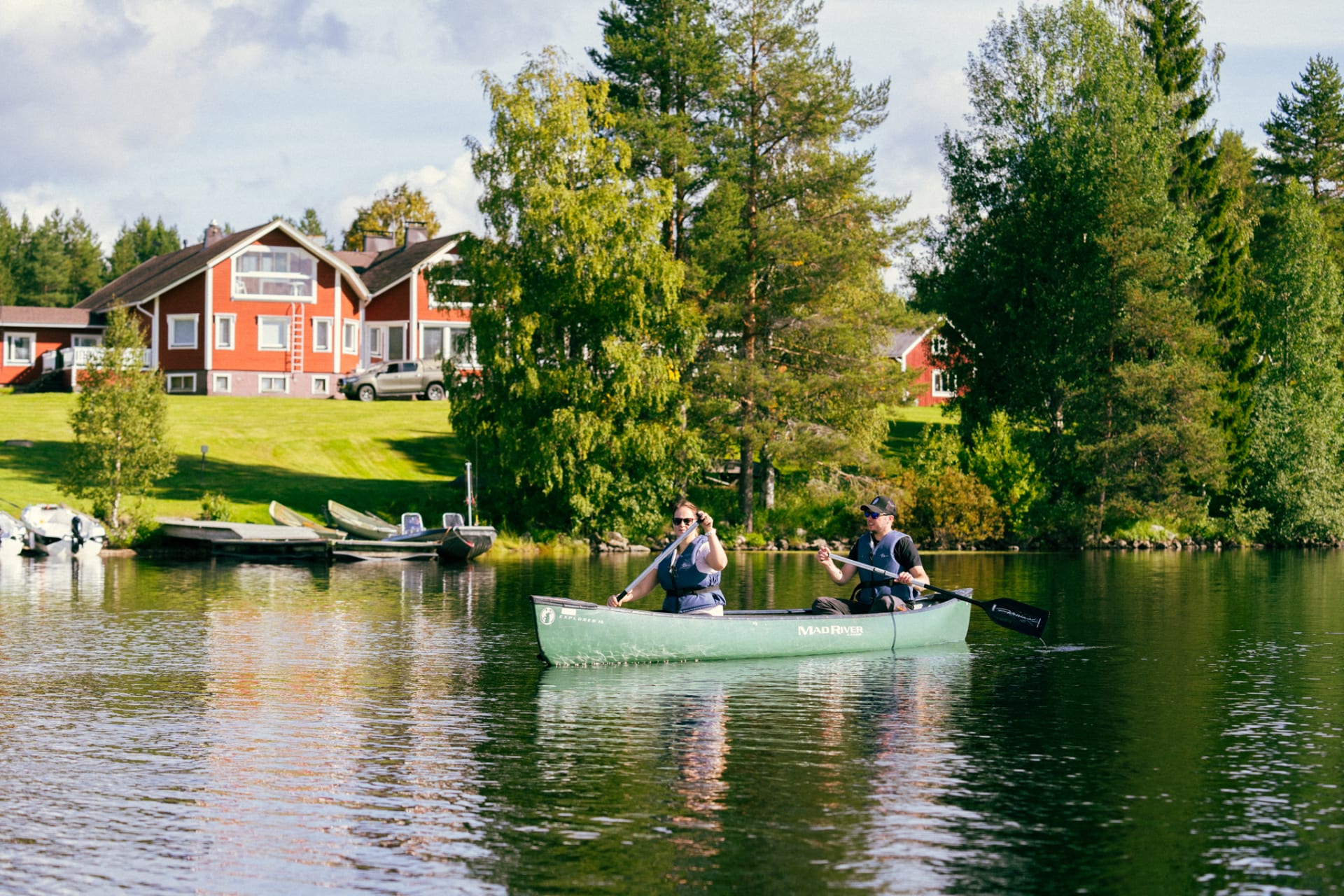 Canoeing Lentiira