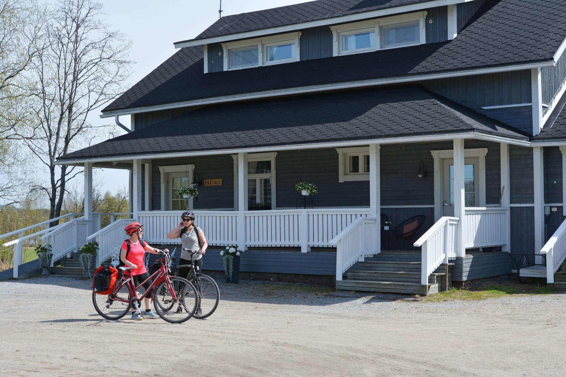 Biking tour guesthouse to guesthouse