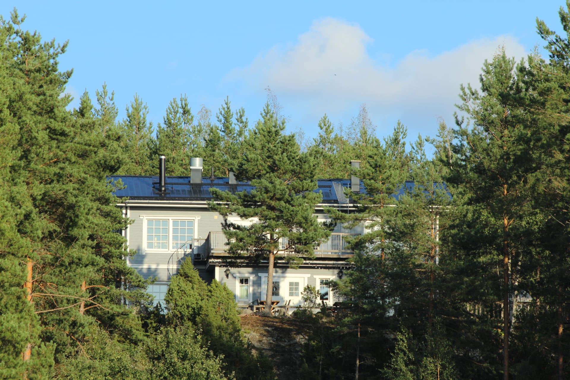 Villa Mereltä on upeat merinäköalat.